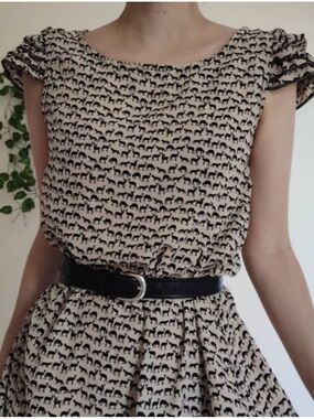 CBRL ruffled cap sleeve light weight deer and fox print dress (C)